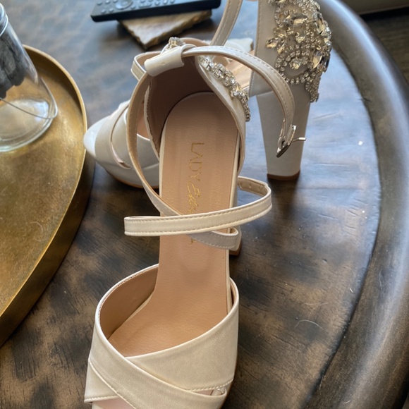 Wedding bling shoes never worn - Picture 2 of 2